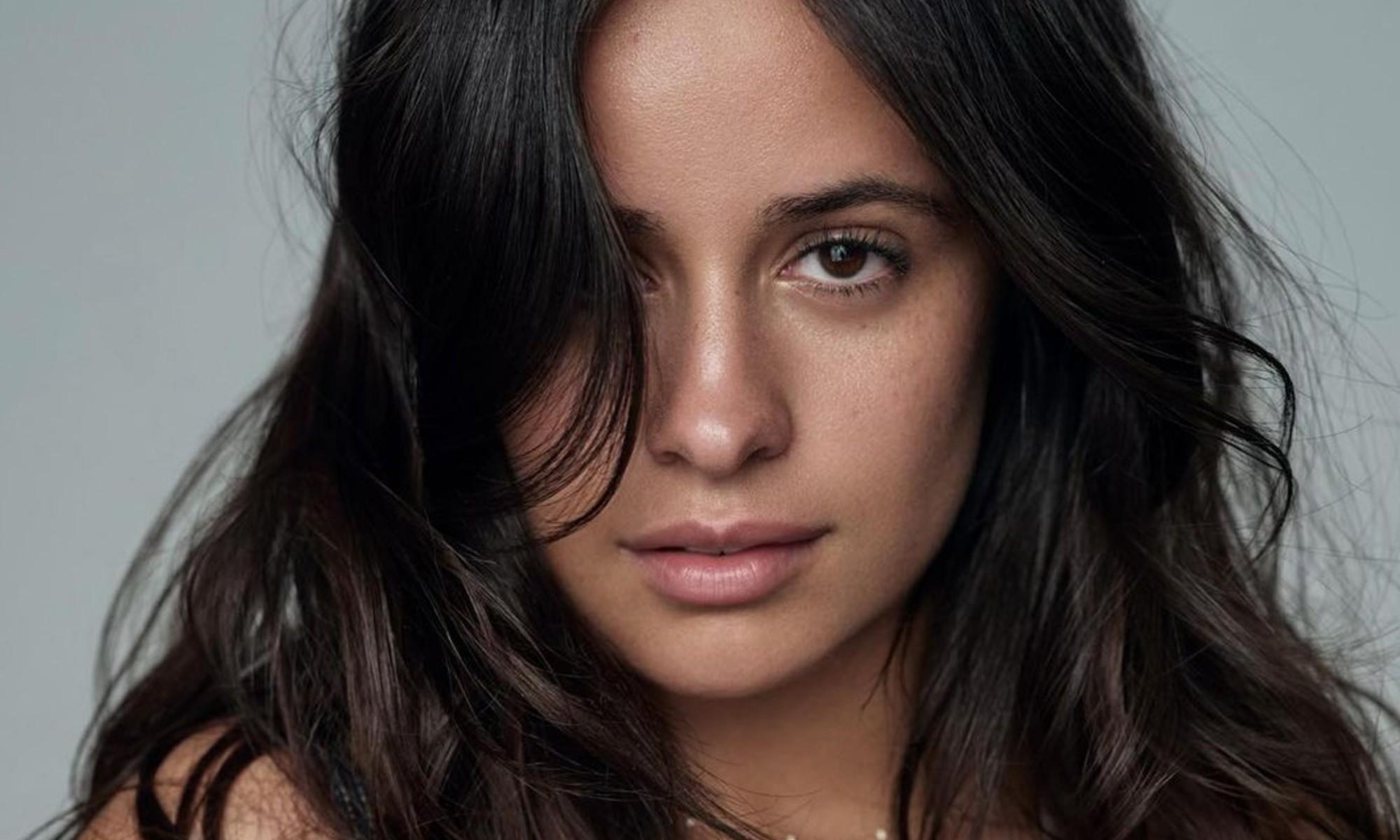 Camila Cabello demuestra con su nuevo look que el rubio también le queda bien a las morenas