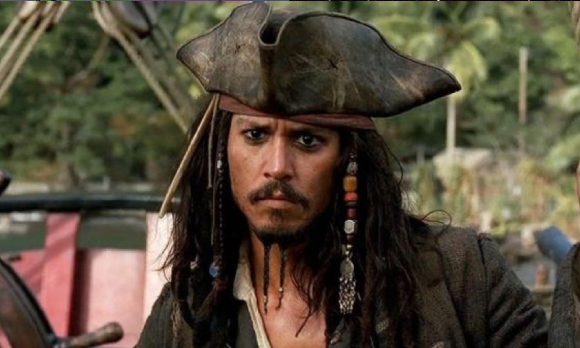 Johnny Depp vuelve a la actuación caracterizado de pirata, pero no como Jack Sparrow