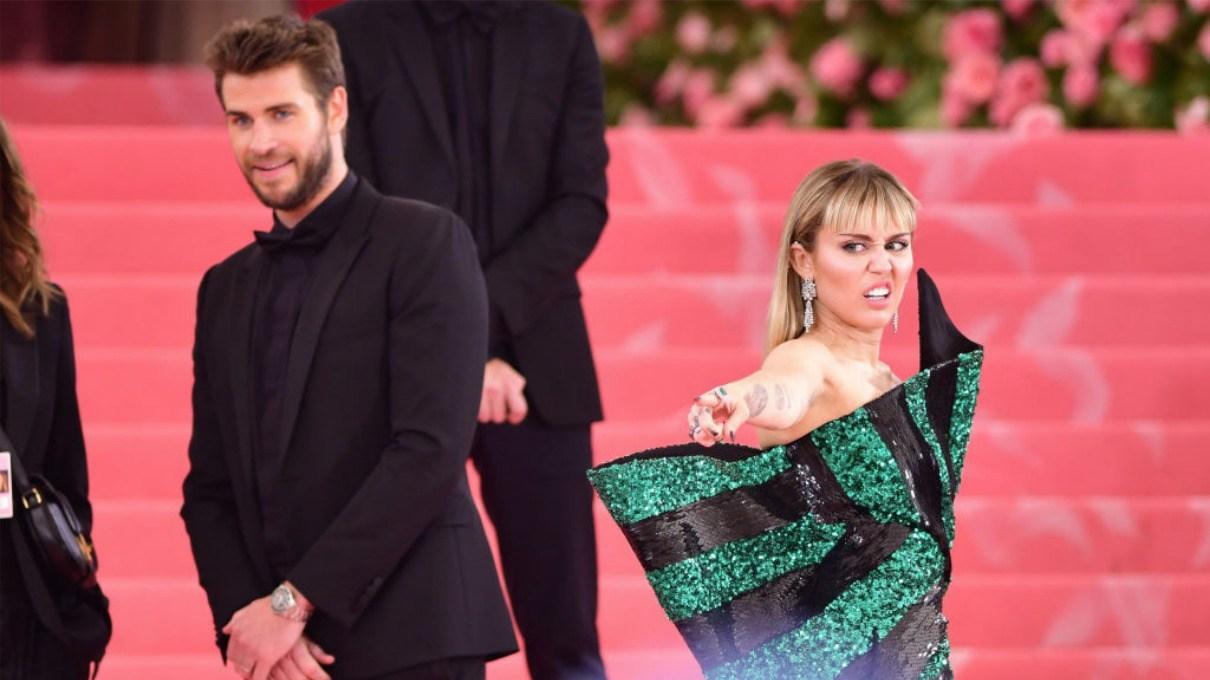 Los videos que muestran lo mucho que Liam Hemsworth se avergonzaba de Miley Cyrus