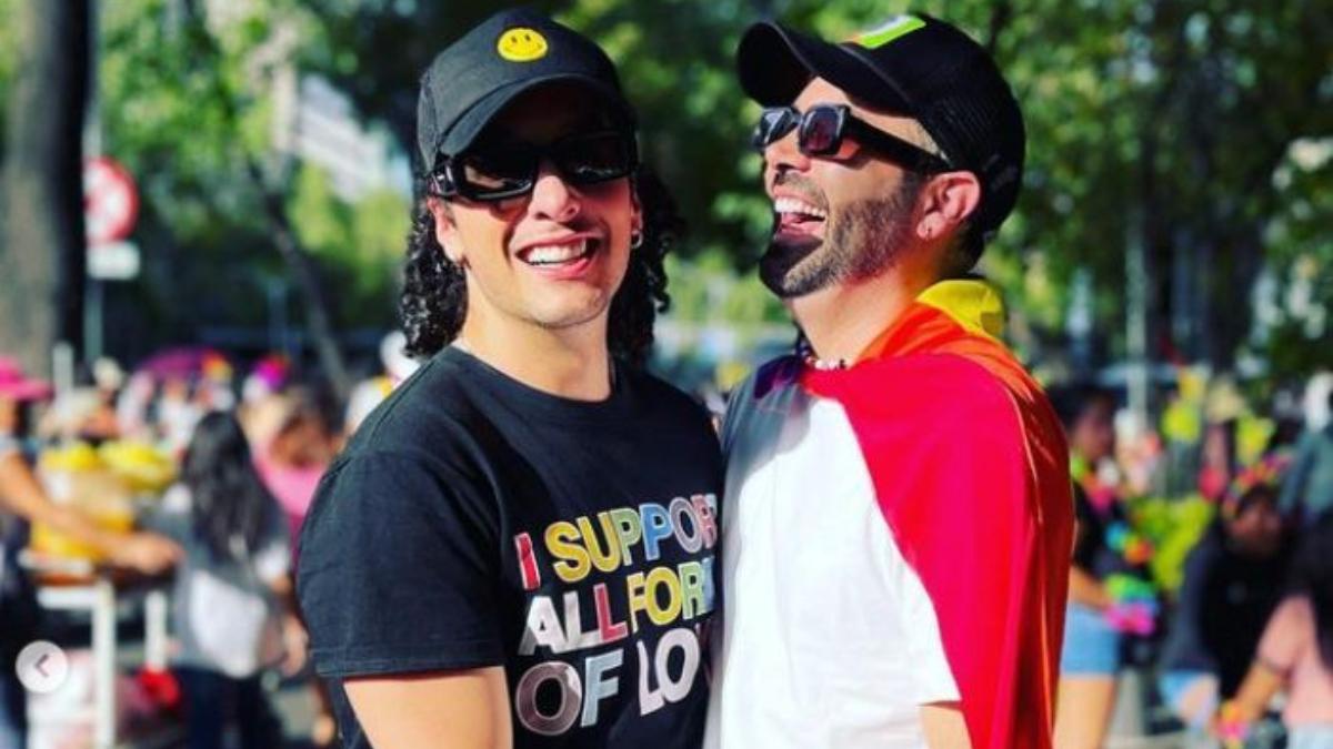 Diego Cárdenas y Jorge Anzaldo viven su primera marcha LGBTQ+ (FOTOS)