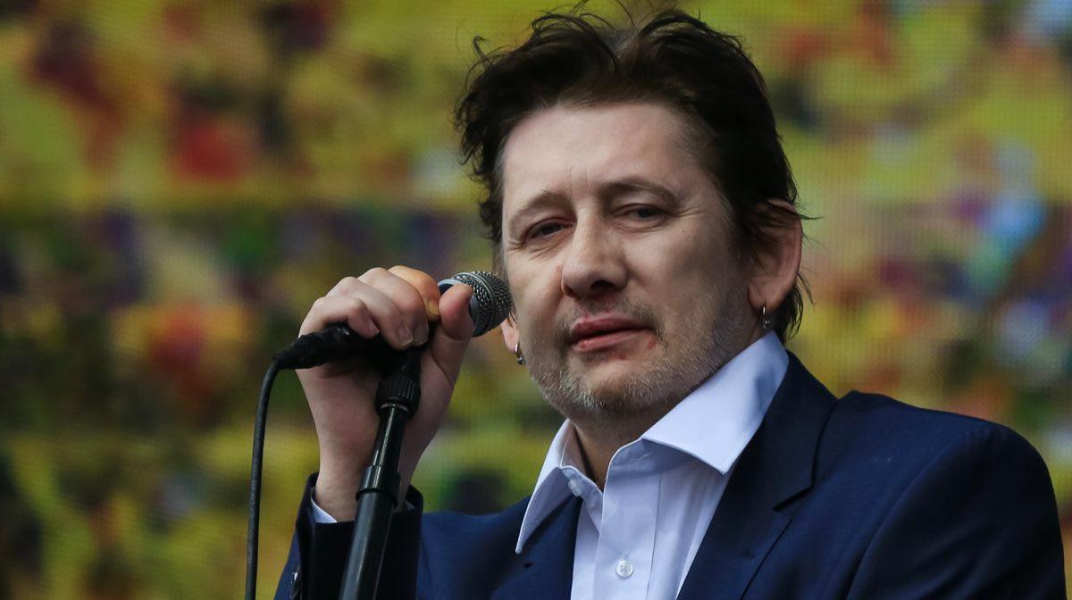 Por esto pasó a la historia Shane MacGowan, el cantante de The Pogues que murió hoy