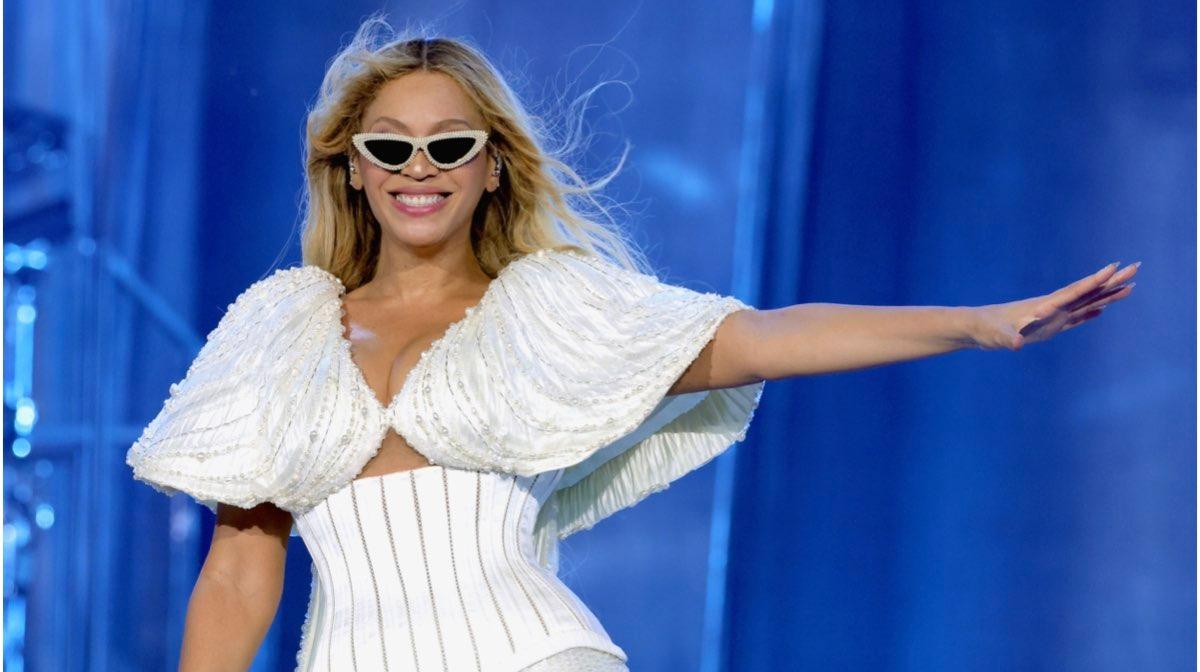 Beyoncé anuncia dos sencillos de country durante el Super Bowl