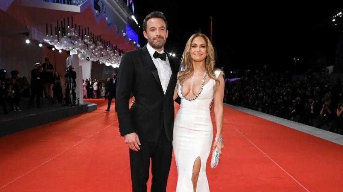 Esto dice el anillo de compromiso que Ben Affleck le dio a Jennifer Lopez