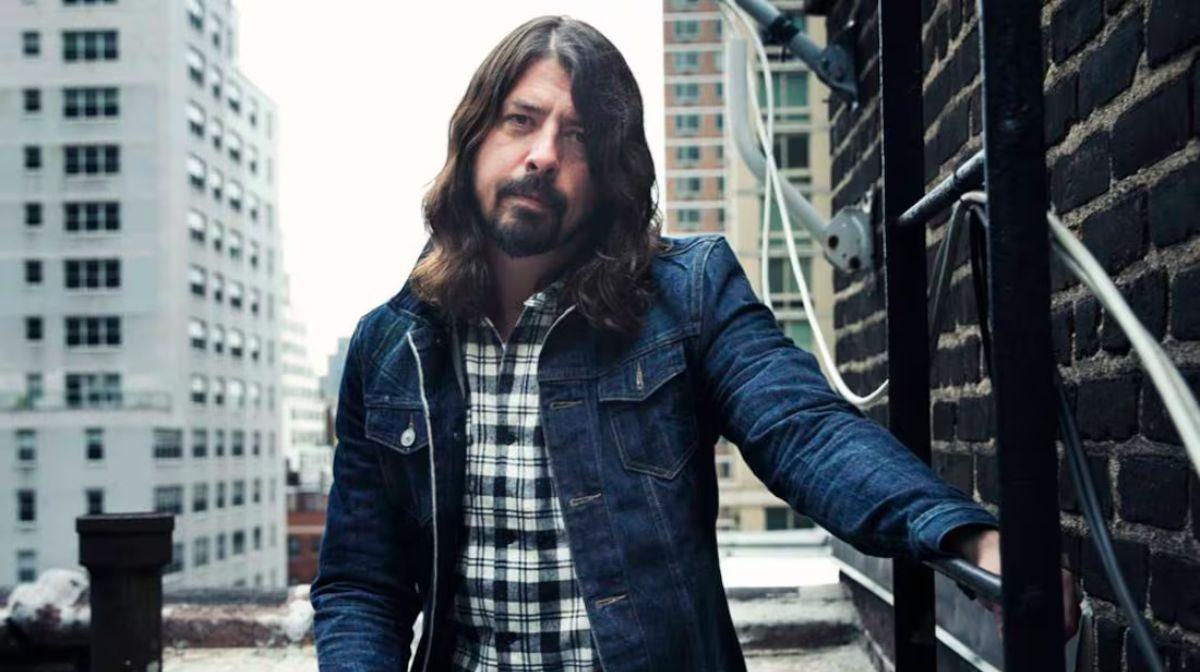 Dave Grohl se sincera y revela que tuvo una hija fuera del matrimonio